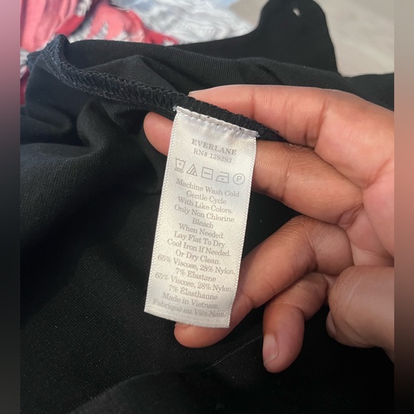 Everlane black tights/elastic trousers - size 8 - Picture 7 of 10